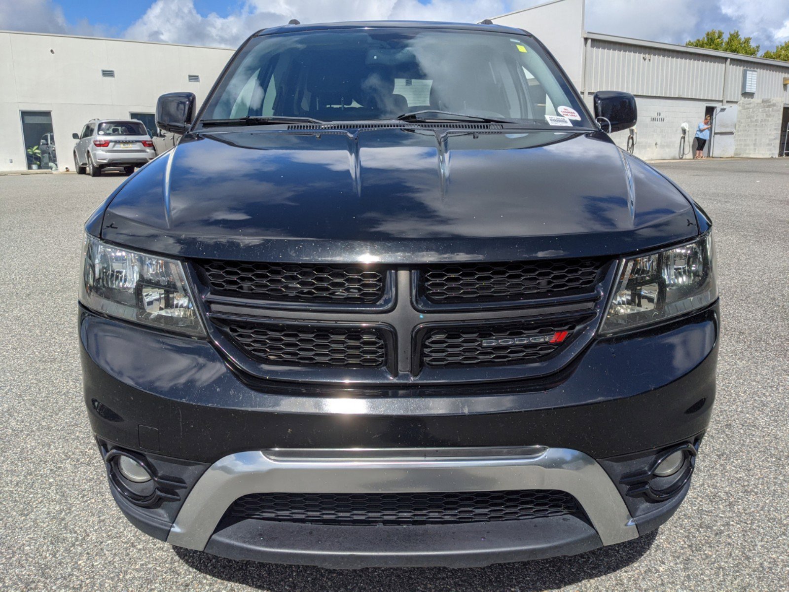 Used 2015 Pitch Black Clearcoat Dodge Crossroad image 8