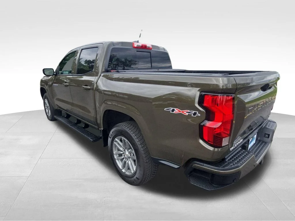 Used 2024 Brown Chevrolet LT image 13
