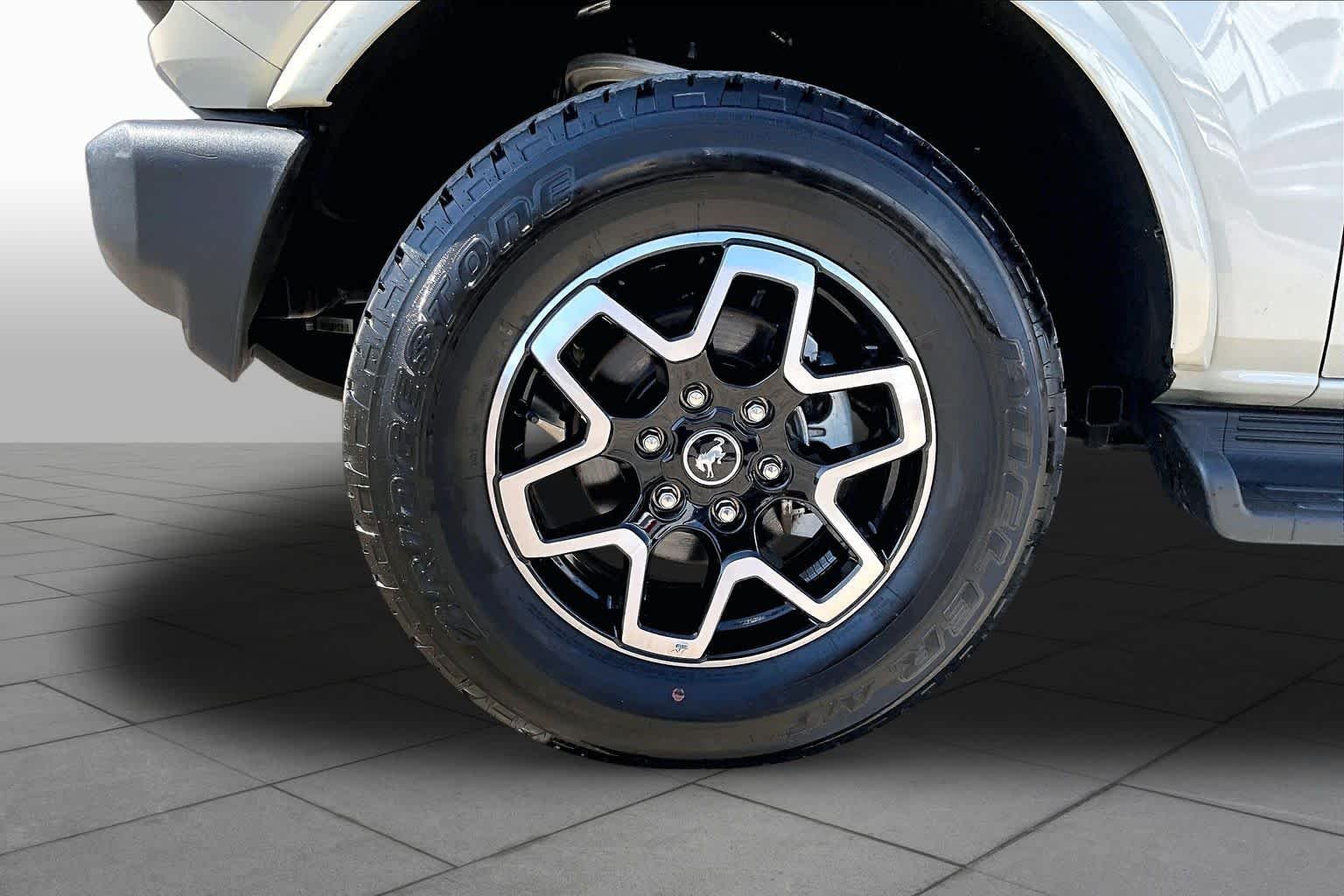 Used 2025 Desert Sand Ford Outer Banks image 11