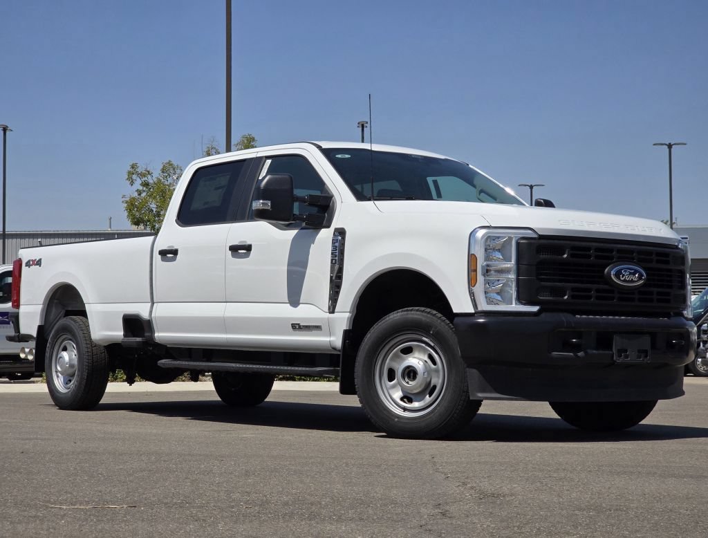 New 2026 Oxford White Ford XL image 2