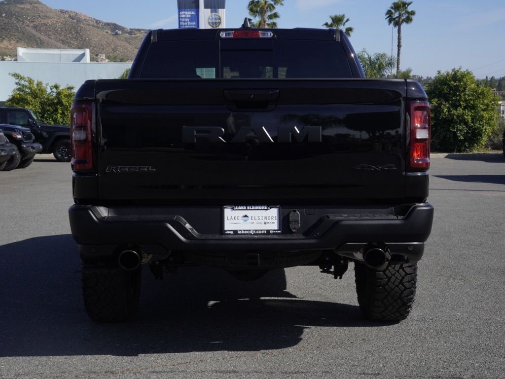 New 2026 Diamond Black Crystal Pearl-Coat Exterior Paint RAM Rebel image 4