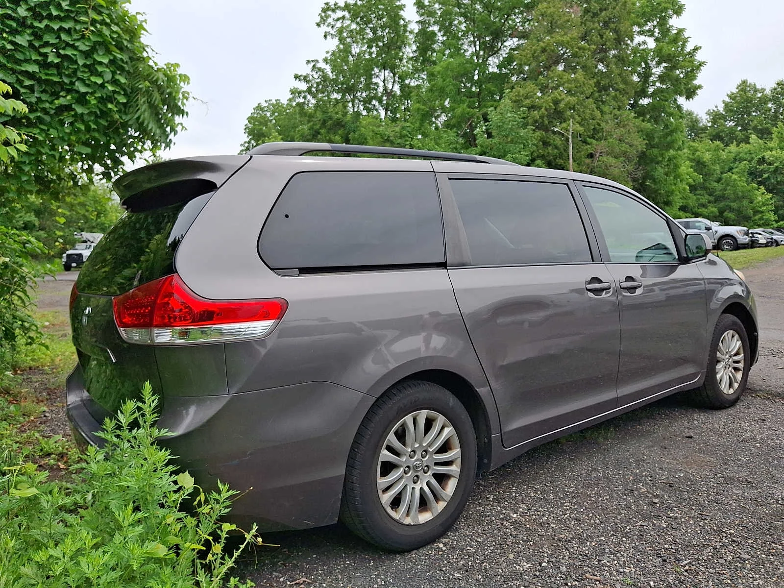 Used 2013 Predawn Gray Mica Toyota XLE AAS image 3