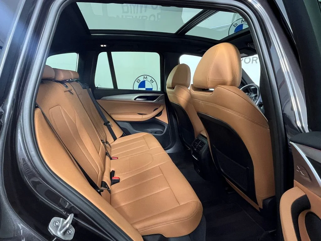 Used 2024 Gray BMW xDrive30i image 20