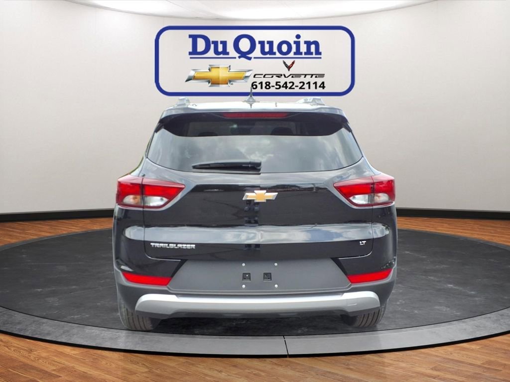 New 2026 Mosaic Black Metallic Chevrolet LT image 15