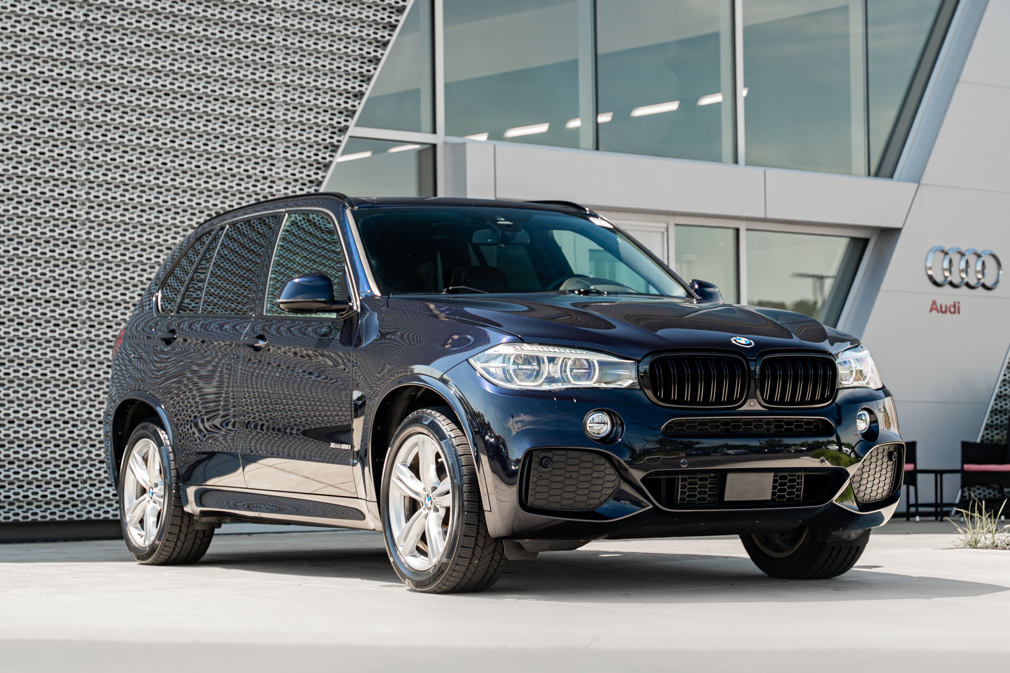 Used 2017 Carbon Black Metallic BMW xDrive35i image 1