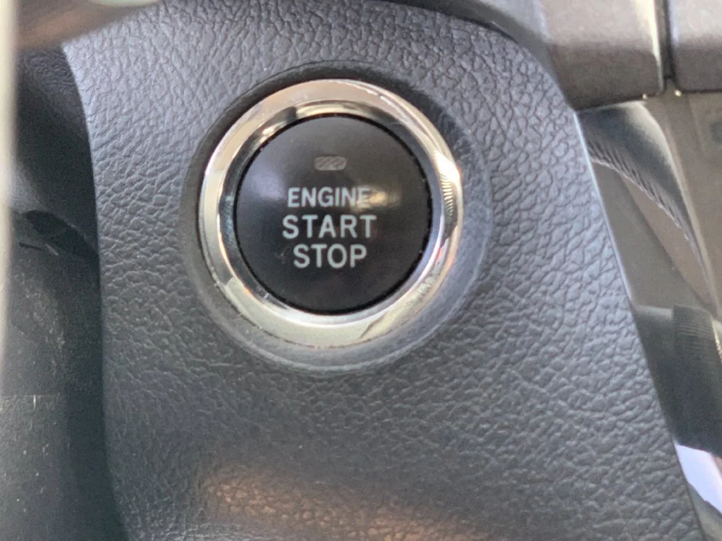 Used 2018 Gray Toyota SE Premium image 27