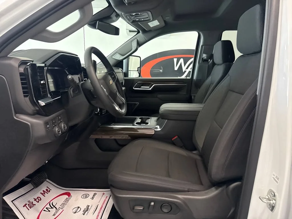 New 2026 Summit White Chevrolet LT image 9