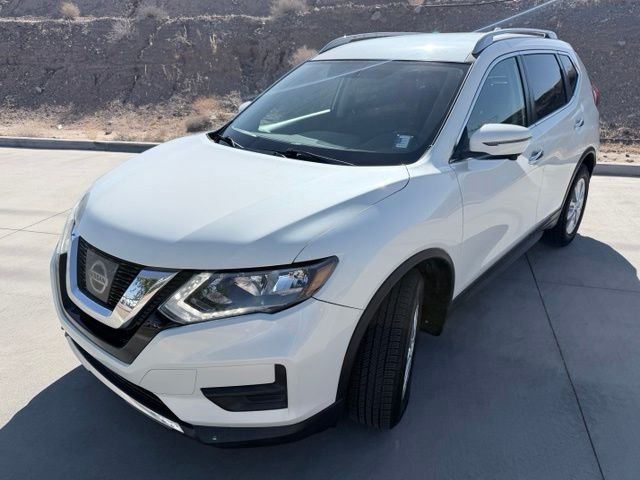 2017 Nissan Rogue SV - Photo 1