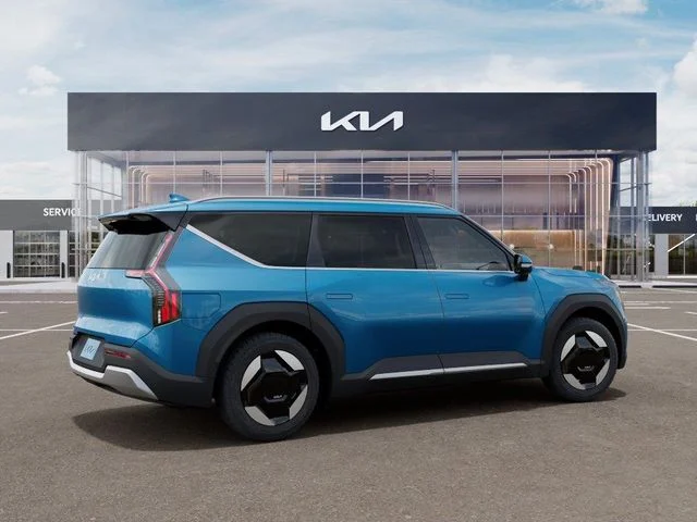 New 2026 Blue Kia Wind image 6