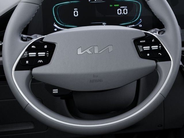 New 2025 Snow White Pearl Kia EX Touring image 22