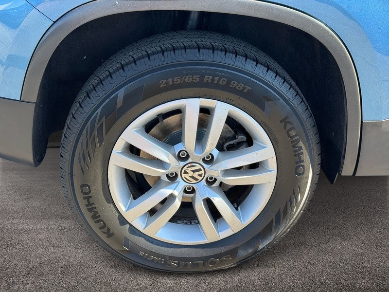 Used 2017 Blue Volkswagen 2.0T S image 9