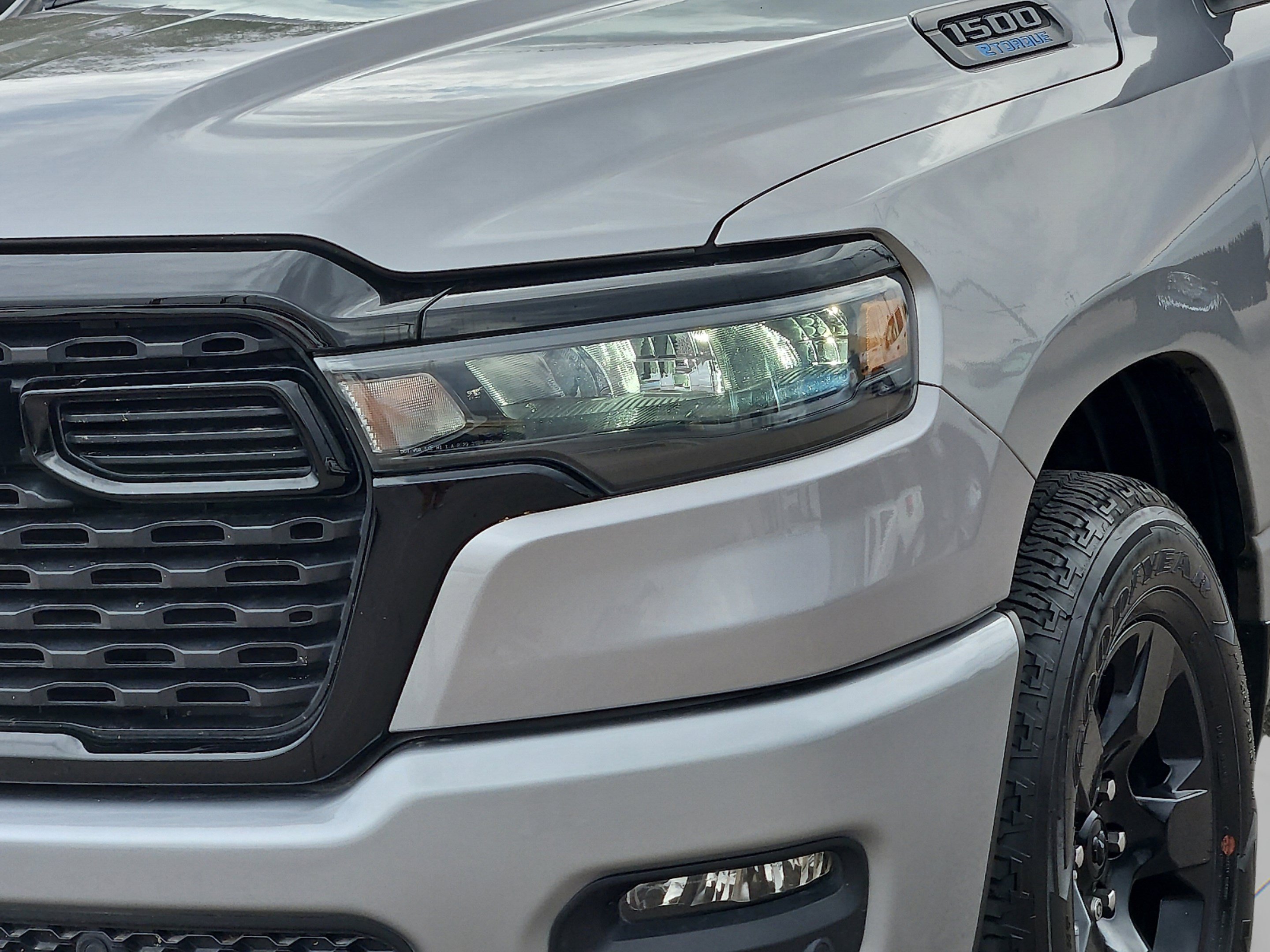 Used 2025 Billet Silver Metallic Clearcoat Ram Tradesman image 28