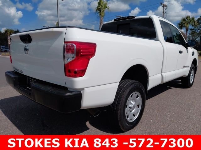 Used 2018 White Nissan S image 4