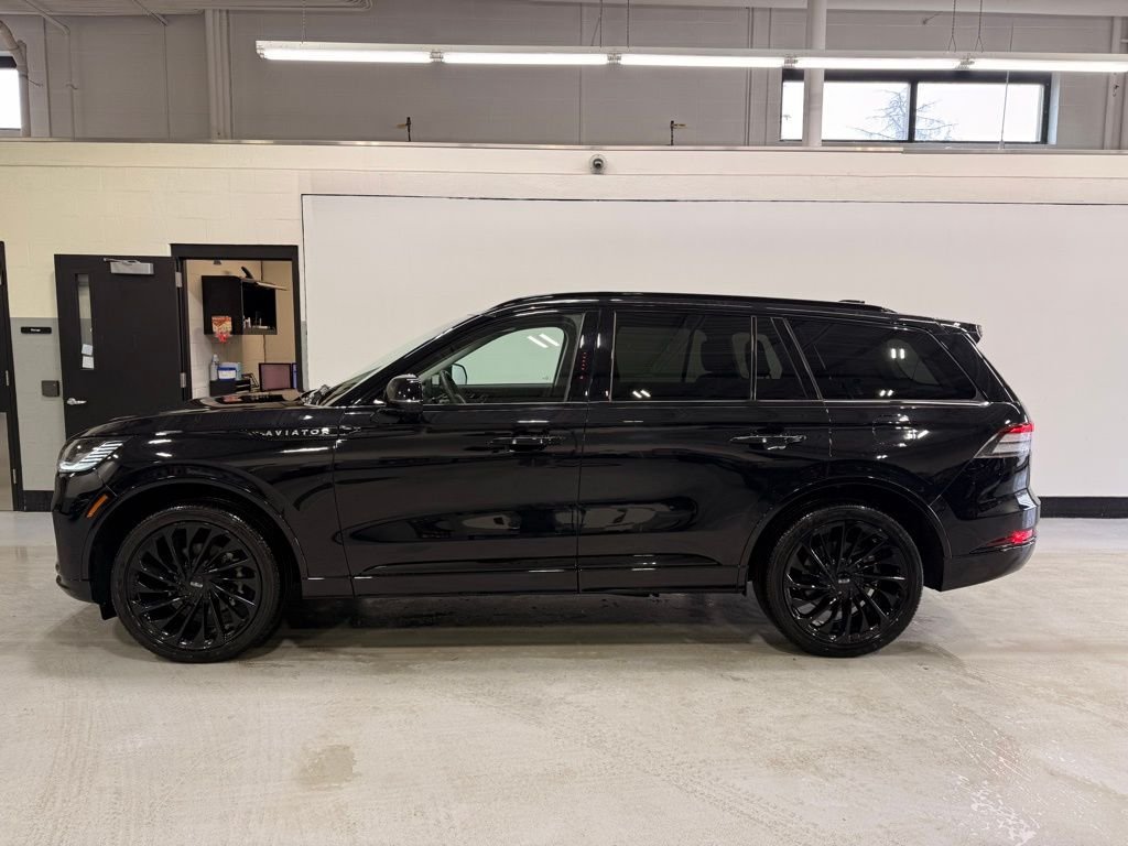 Used 2025 Lincoln Aviator Reserve with VIN 5LM5J7XC1SGL10169 for sale in Golden Valley, Minnesota