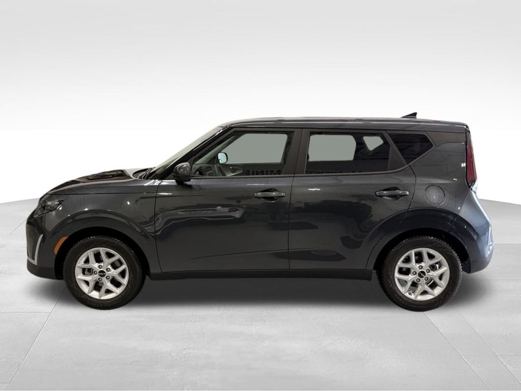 Used 2025 Kia Soul LX with VIN KNDJ23AU9S7255709 for sale in Golden Valley, Minnesota