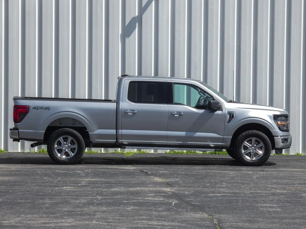 Used 2024 Silver Ford XLT image 2