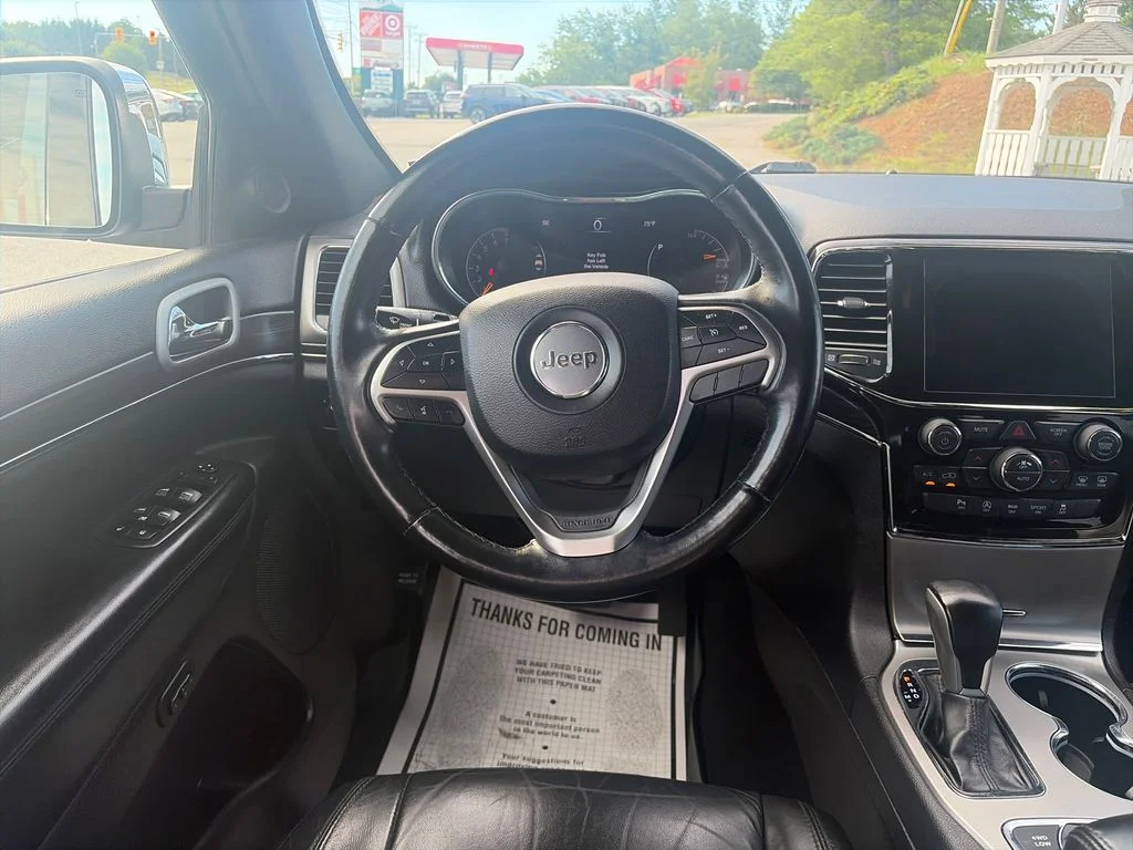 Used 2021 Blue Jeep Limited image 14