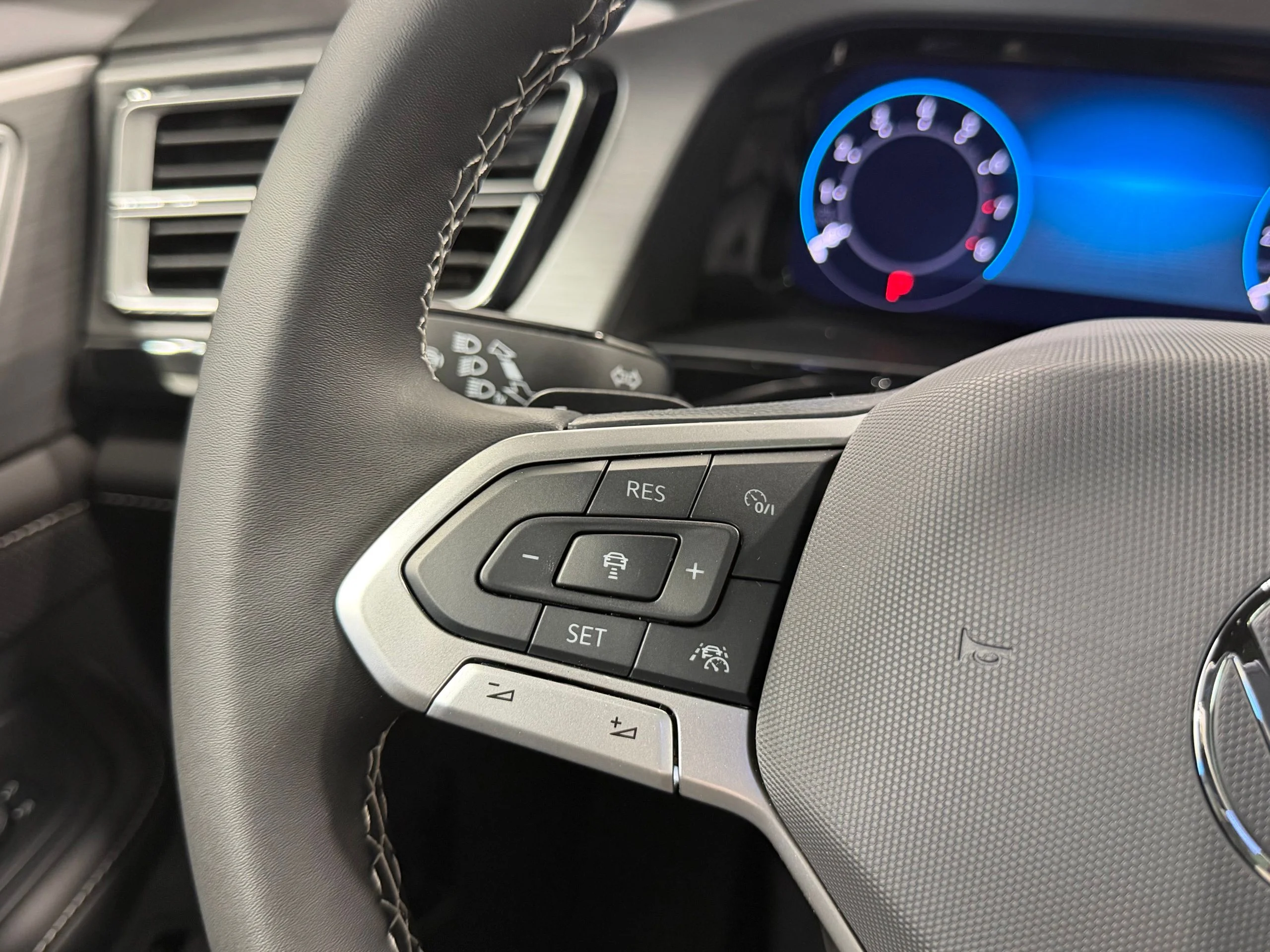 New 2026 Gray Volkswagen 2.0T SE w/Technology image 34