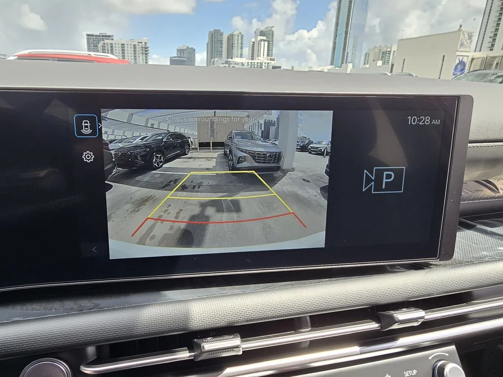 New 2026 White Hyundai SE image 19