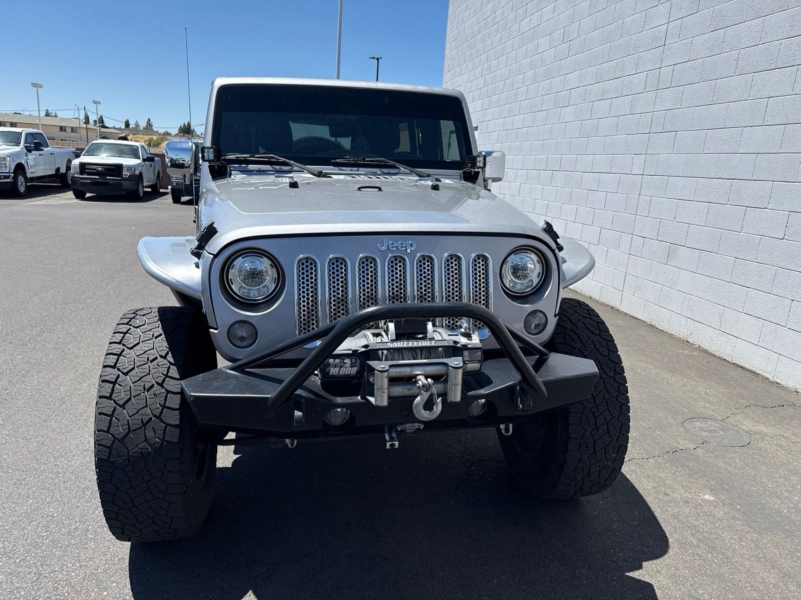 Used 2017 Silver Jeep Unlimited Rubicon image 2