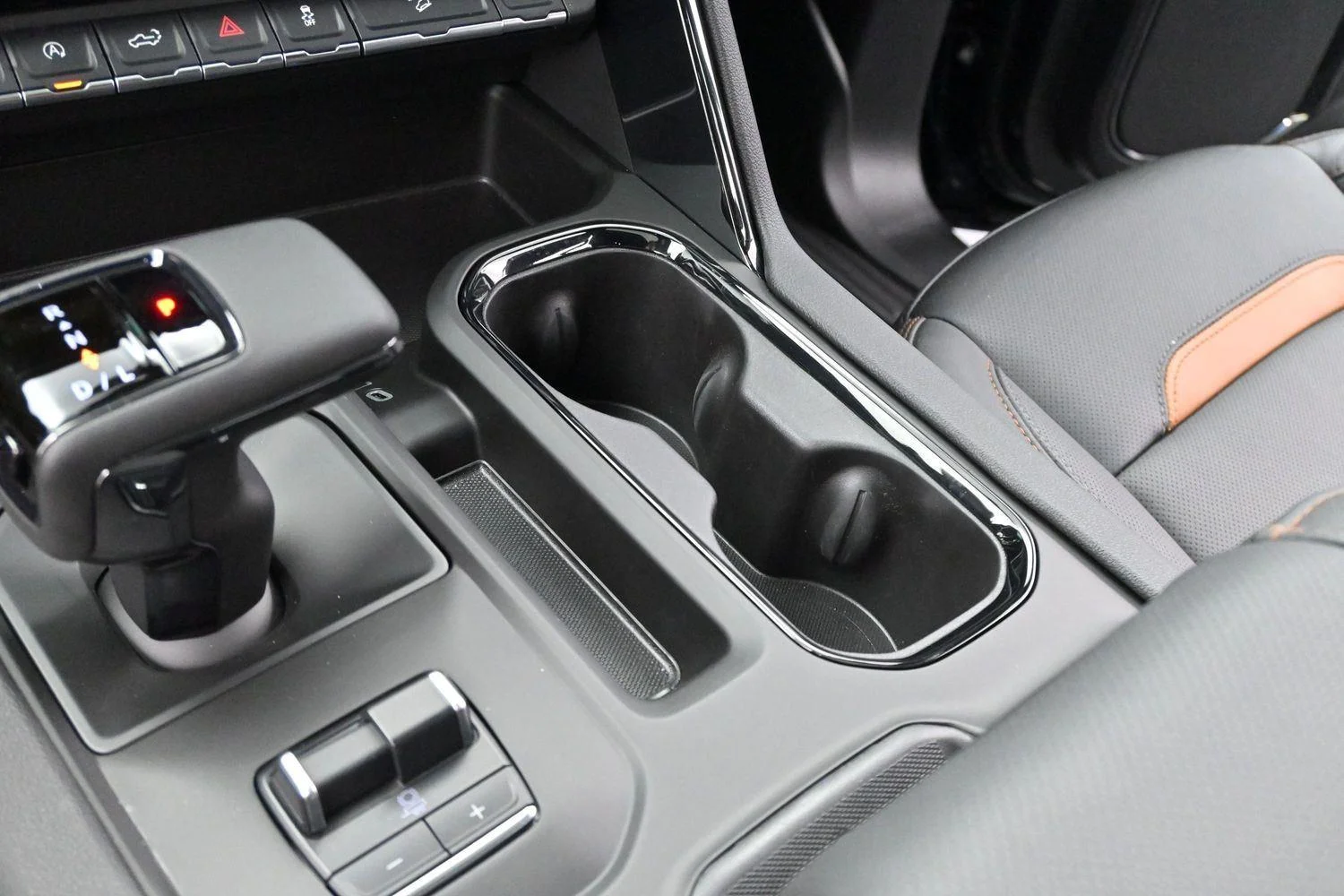 Used 2024 Titanium Rush Metallic GMC AT4 image 20