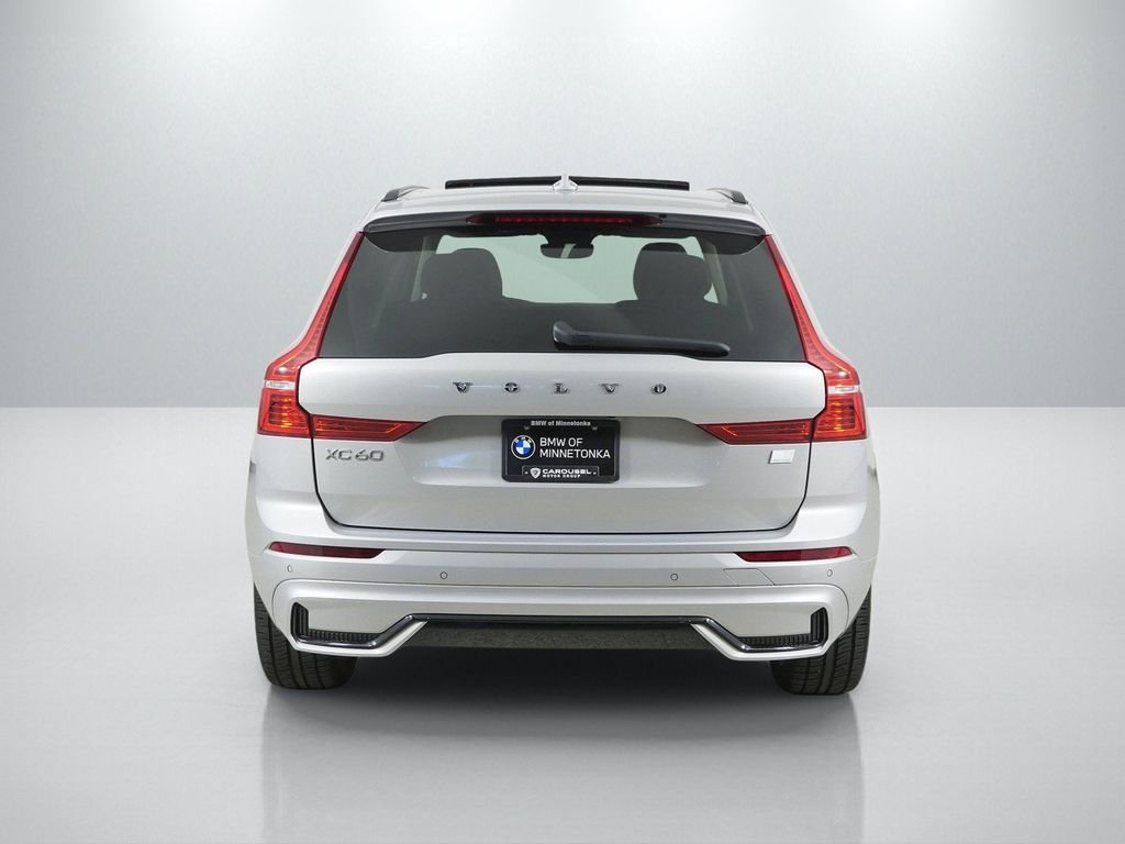 Used 2023 Silver Volvo Ultimate image 11
