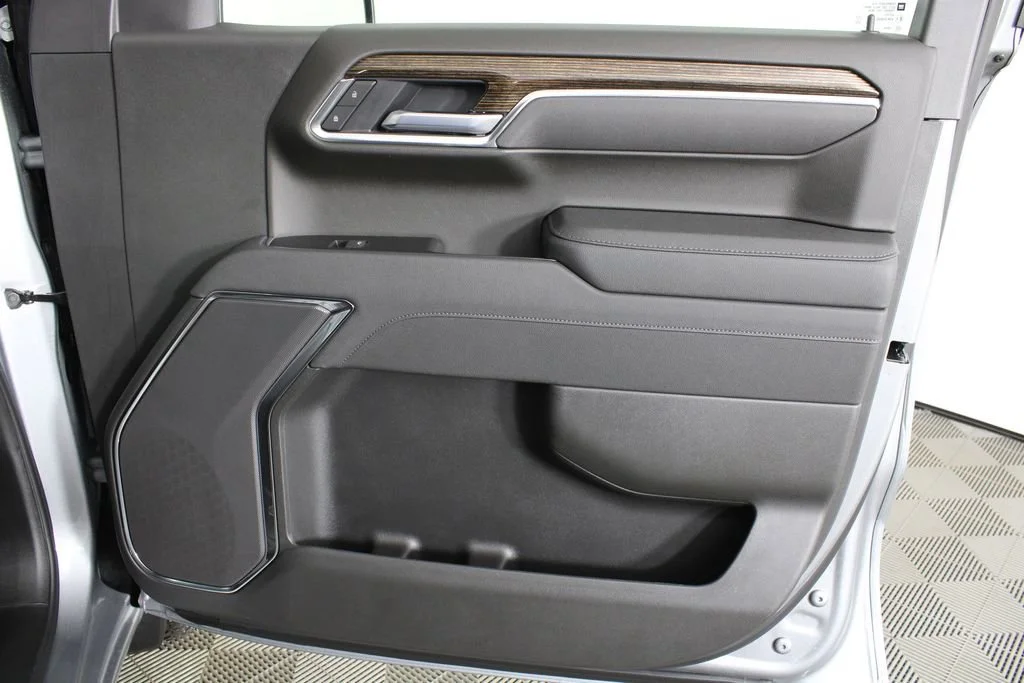 2026 GMC Sierra 1500 SLE - Photo 8