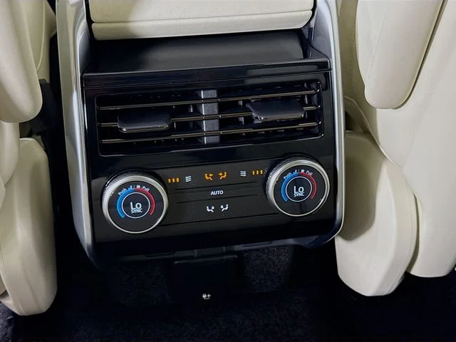 New 2026 Charente Grey Prem Met Land Rover SE image 27