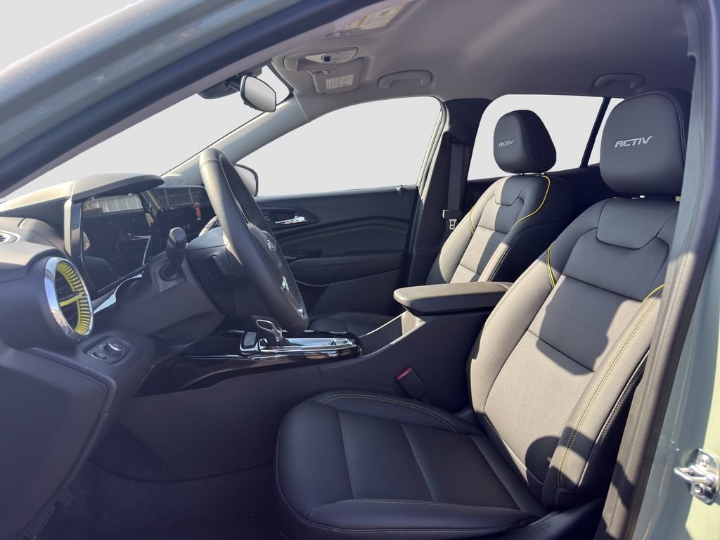2026 Chevrolet Trax Activ - Photo 9