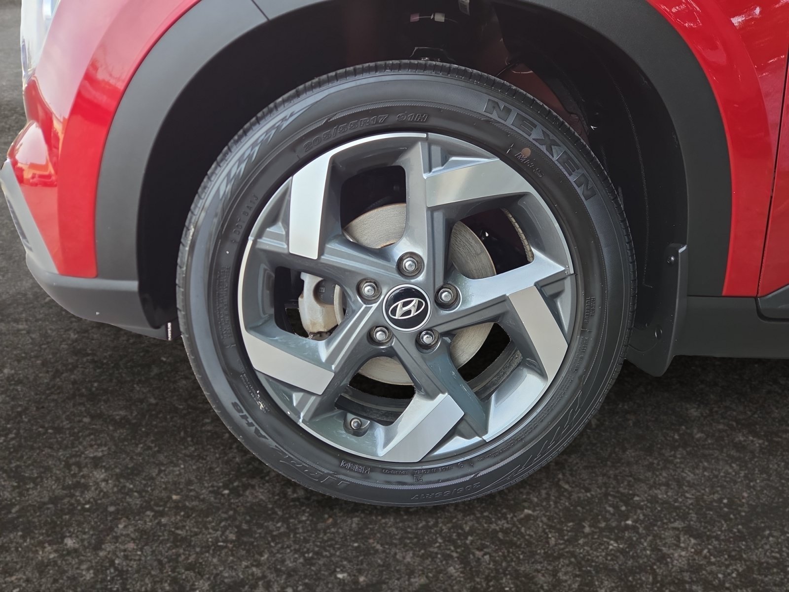 2023 Hyundai Venue Limited - Photo 14