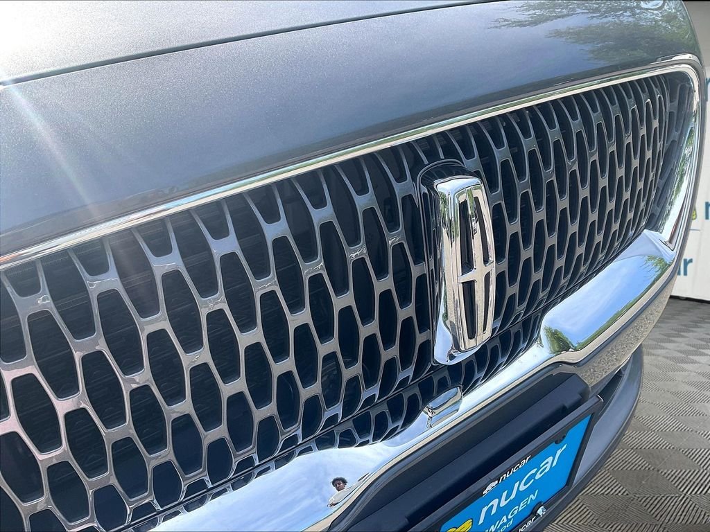 Used 2023 Asher Gray Metallic Clearcoat Lincoln Reserve image 30