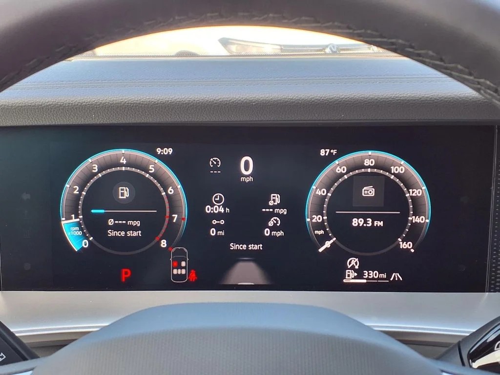 New 2026 Sandstone Volkswagen 2.0T SE R-Line Black image 18