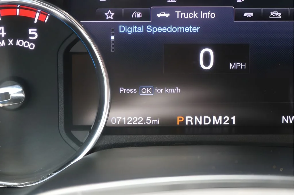 Used 2019 Gray Ford Lariat image 30