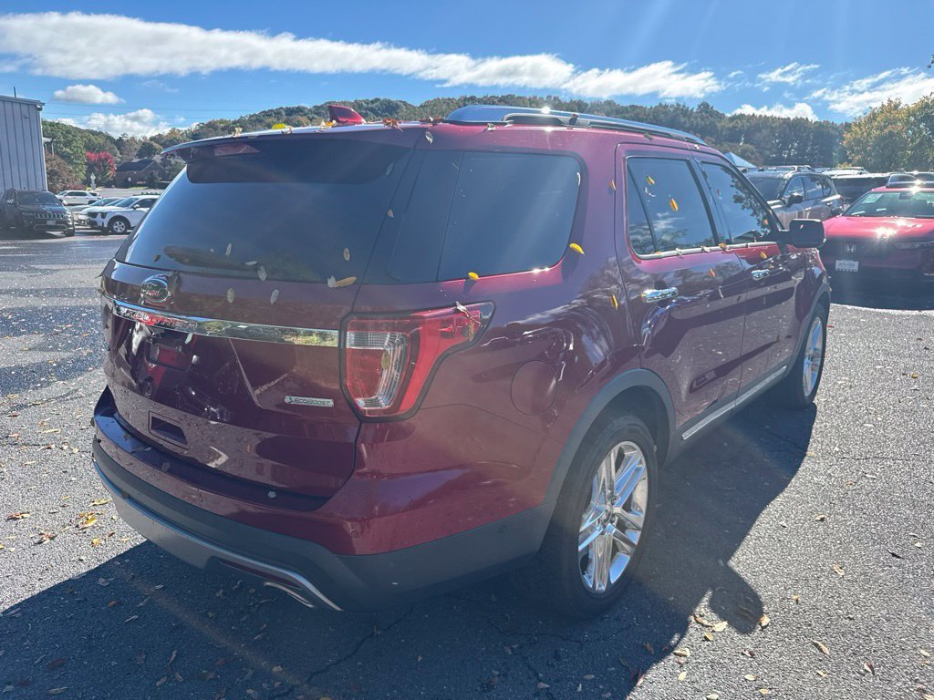 Used 2017 Red Ford Limited image 4