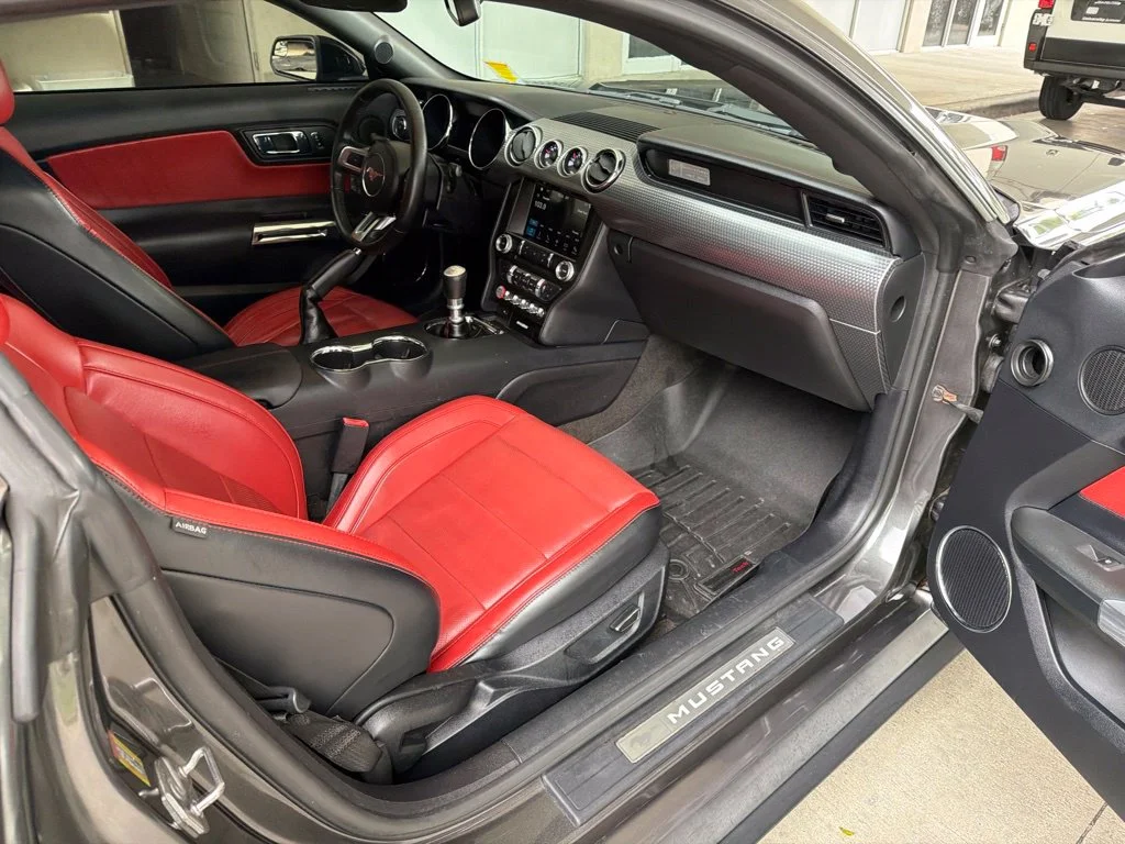Used 2017 Gray Ford GT Premium image 24