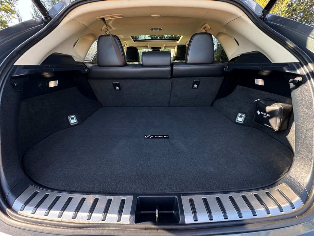 Used 2019 Atomic Silver Lexus 300 Base image 10