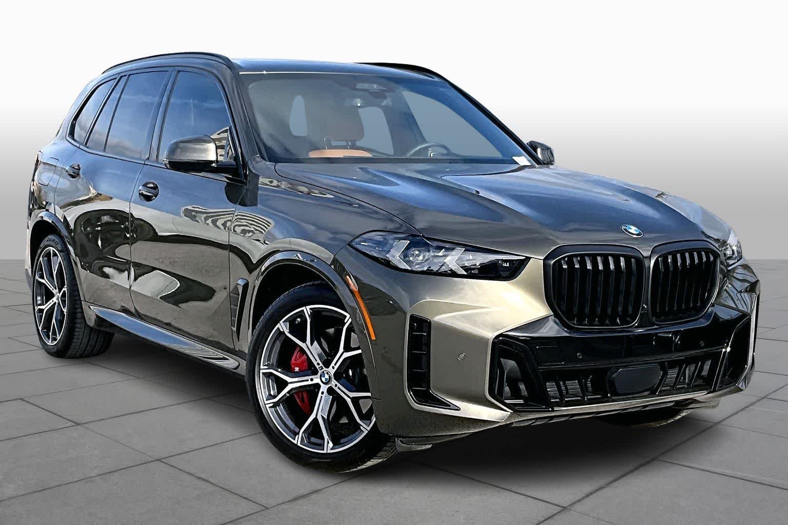 Used 2026 Manhattan Green Metallic BMW sDrive40i image 2