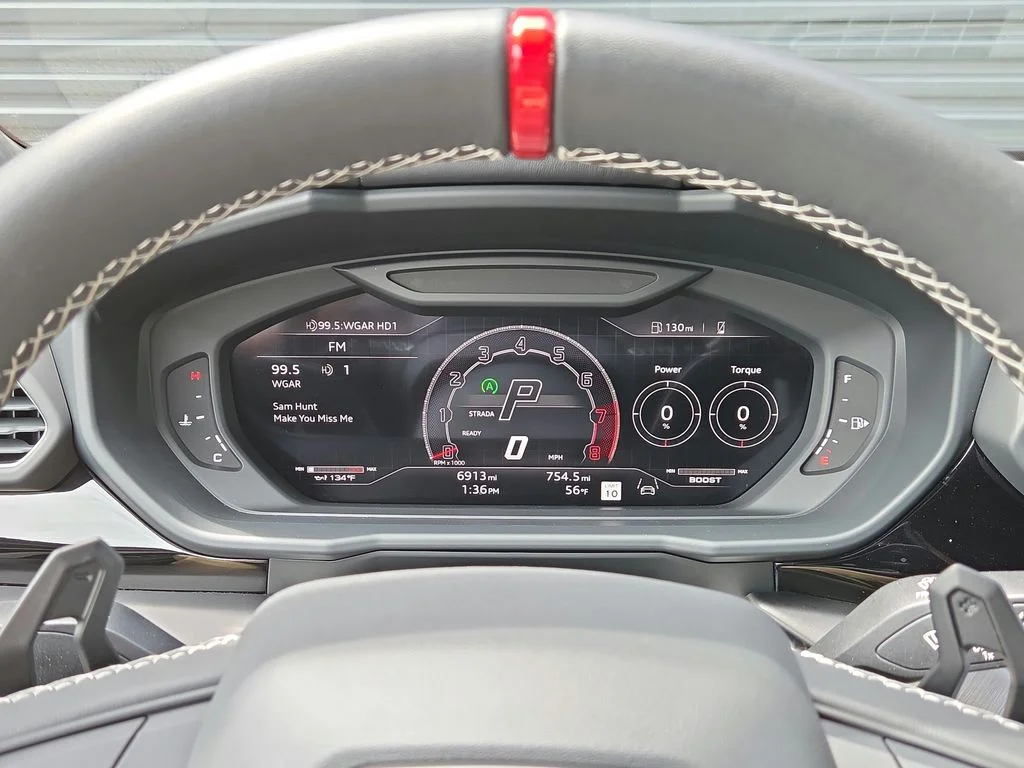 Used 2024 White Lamborghini S image 10