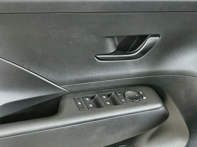 New 2027 Hyundai KONA SEL Sport
