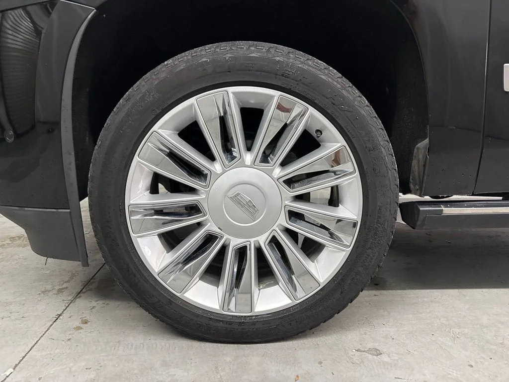Used 2019 Black Raven Cadillac Platinum Edition image 26
