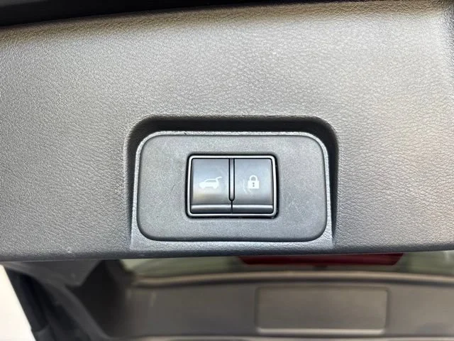 Used 2025 Silver Nissan SV image 28