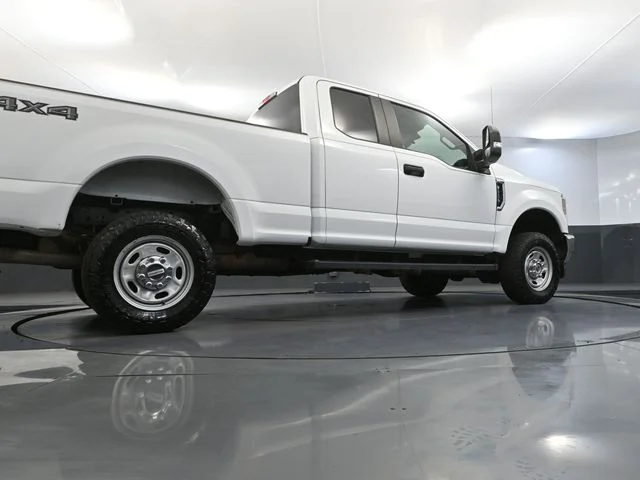Used 2019 White Ford XL image 45