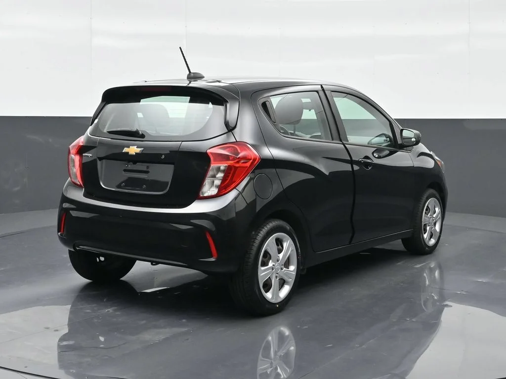 Used 2022 Black Chevrolet LS image 14