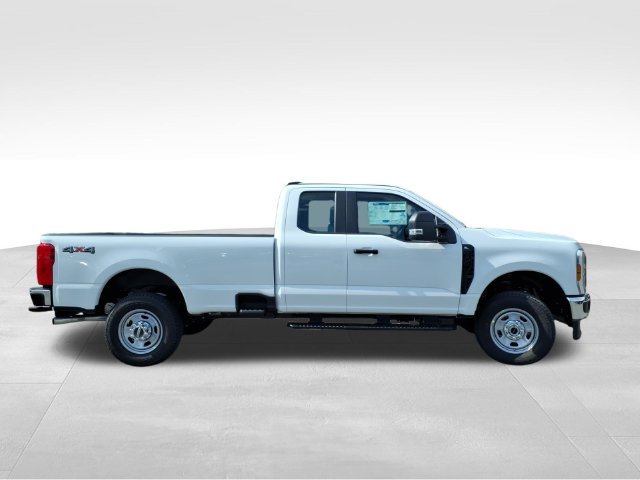 New 2027 Oxford White Ford XL image 14