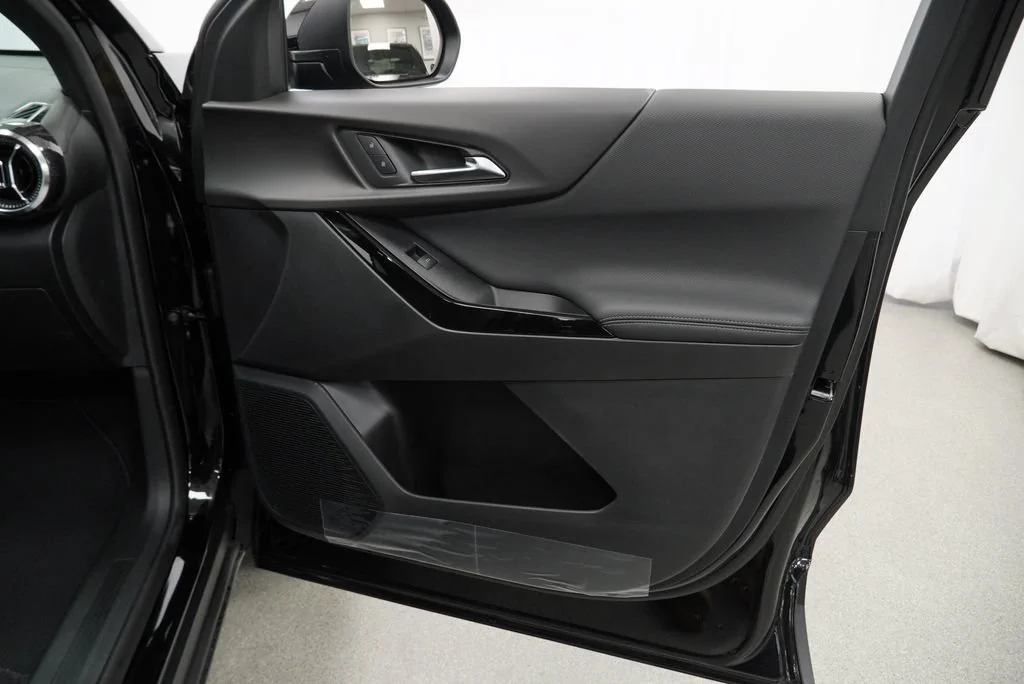 2027 Chevrolet Equinox LT - Photo 27
