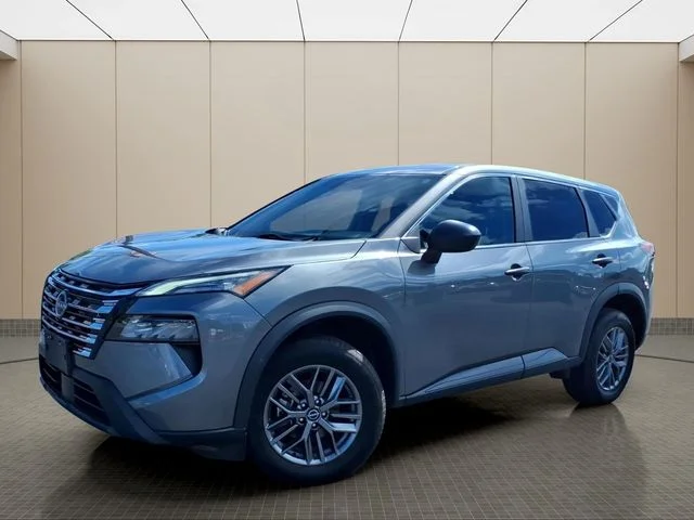 Used 2024 Gray Nissan S image 2