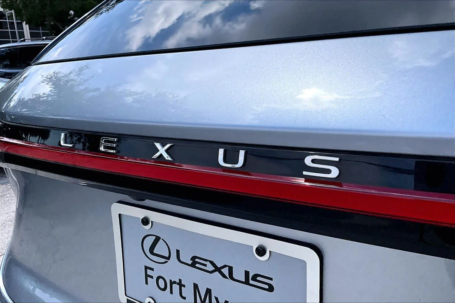 Used 2024 Iridium Lexus  image 31
