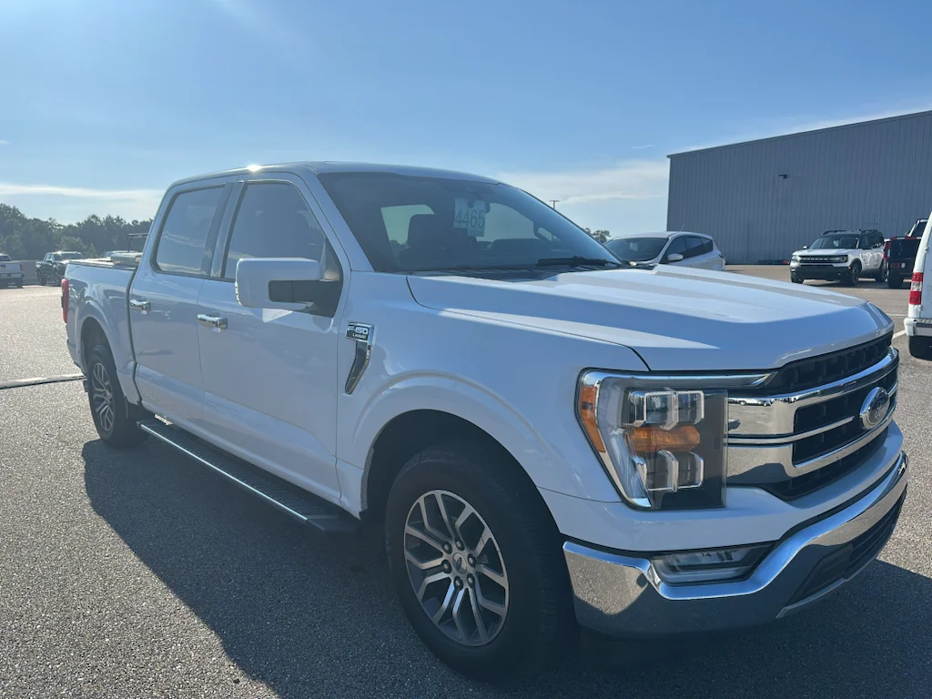 Used 2021 Oxford White Ford LARIAT image 2