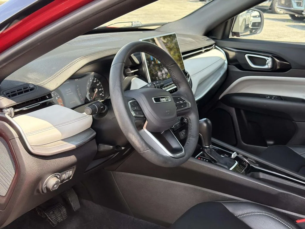 Used 2025 Red Jeep Limited image 18