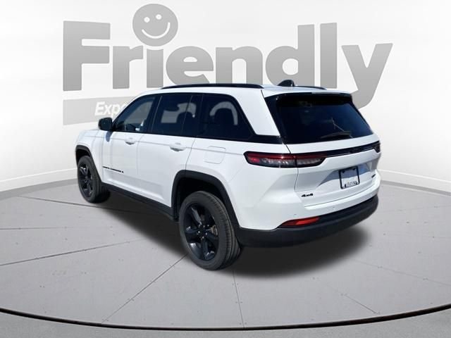 Used 2024 White Jeep Limited image 7